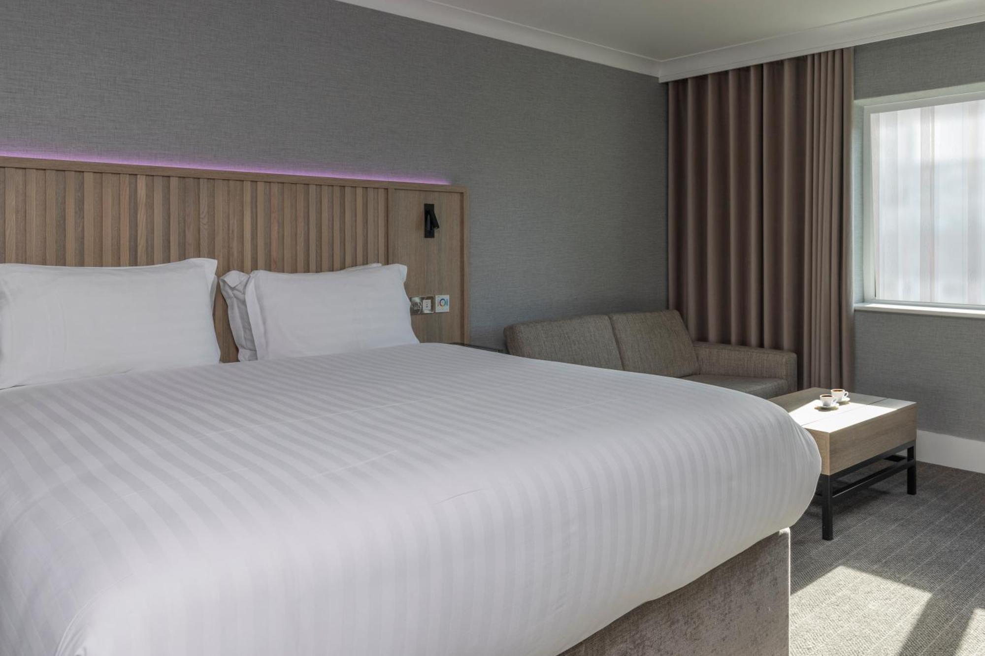 Best Western Plus The Quays Hotel Шефилд Экстерьер фото