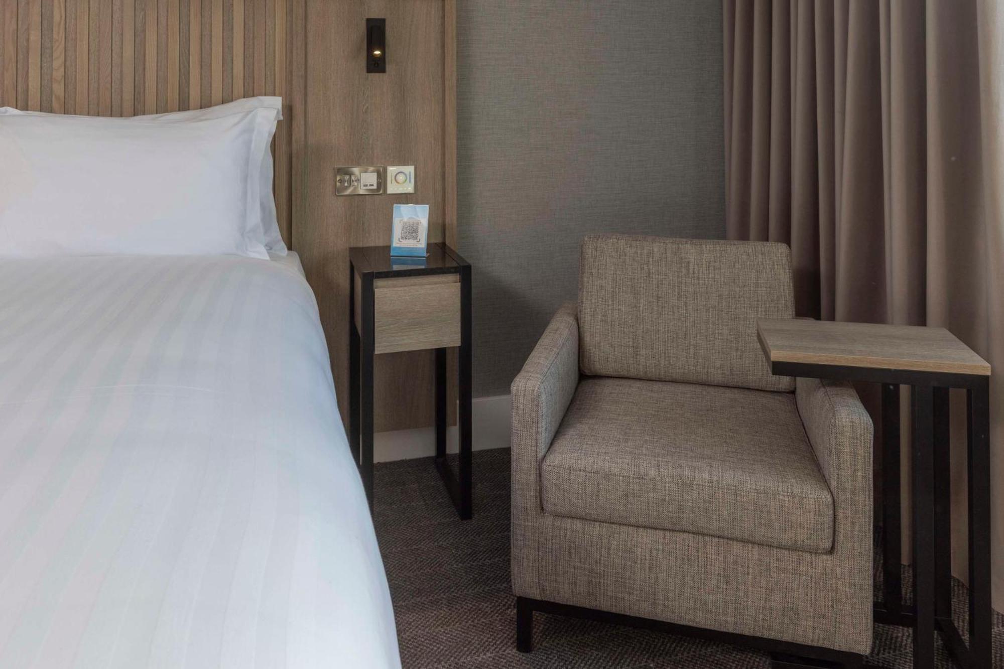 Best Western Plus The Quays Hotel Шефилд Экстерьер фото