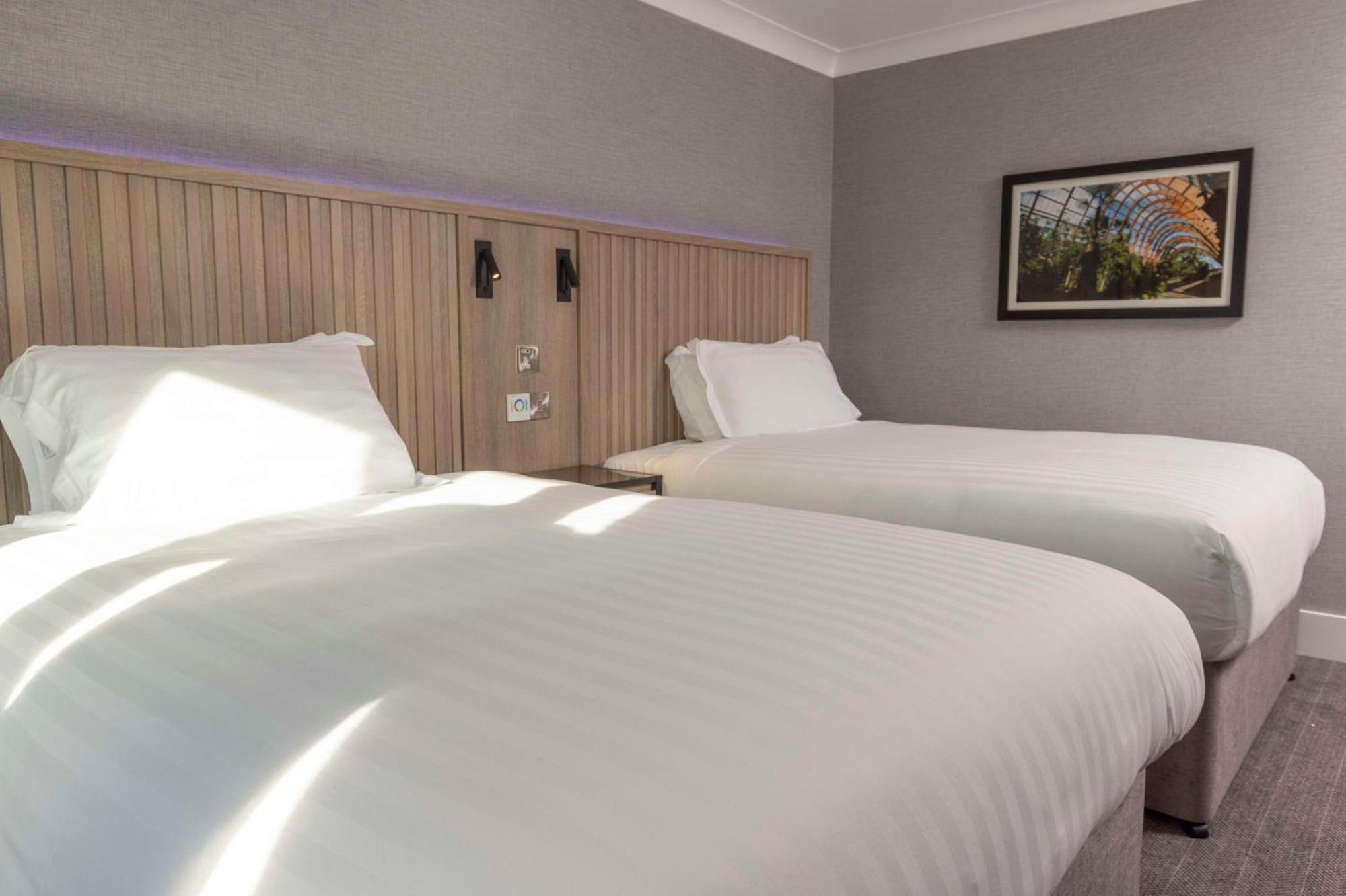 Best Western Plus The Quays Hotel Шефилд Экстерьер фото